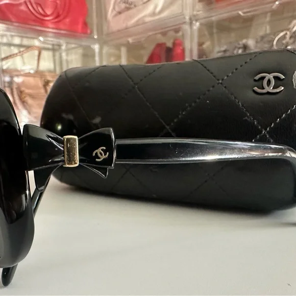 Authentic Chanel Black Oversized Sunglasses for women. - Picture 3 of 10